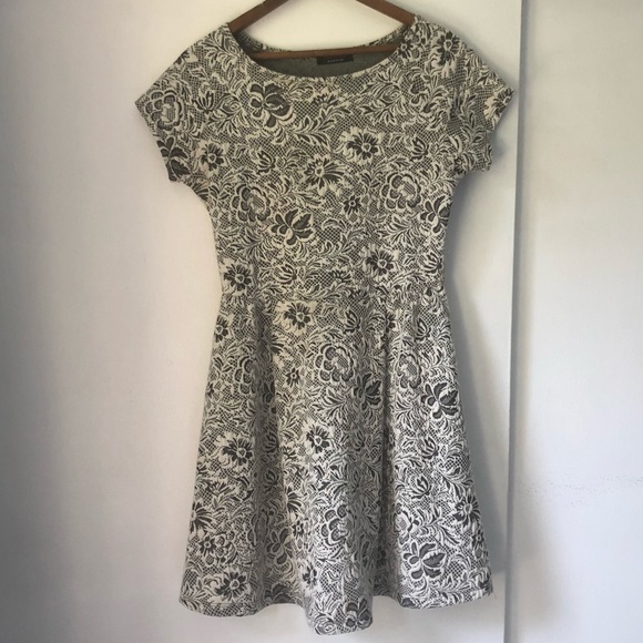 Renee C. Dresses & Skirts - Stitch Fix Lace Dress